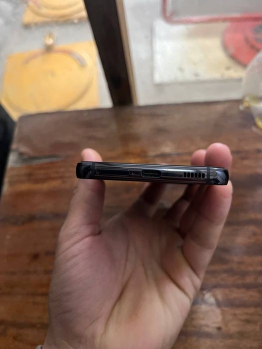 Samsung  S 22   8/256