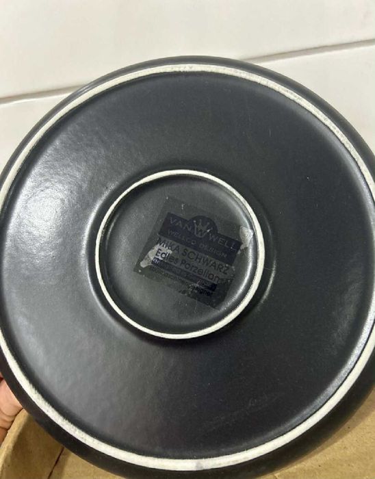 3 лв/ брой 
Германия нови чинии благороден порцелан със сертификат