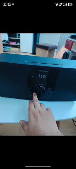 Vind radio cu CD, USB, AUX, BT.