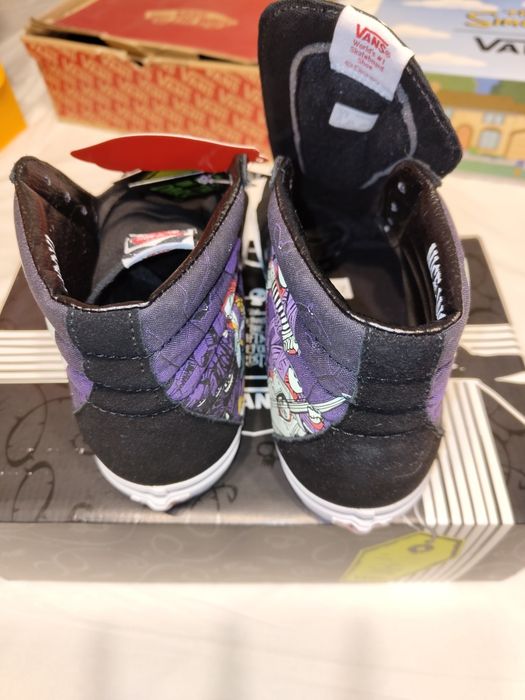 Vans Sk8-hi 'Nightmare before Christmas ' - Glow in the Dark