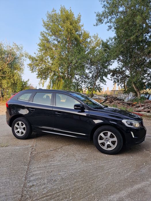 VOLVO XC60 2015 — imagine 5