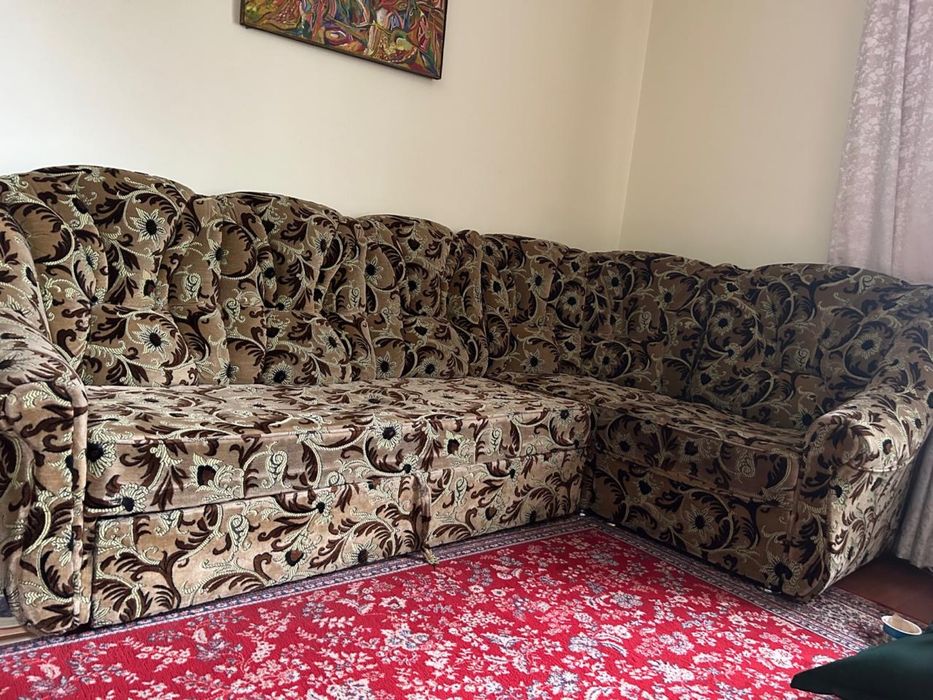 Угловой Диван (уголок) с креслом продам б/у