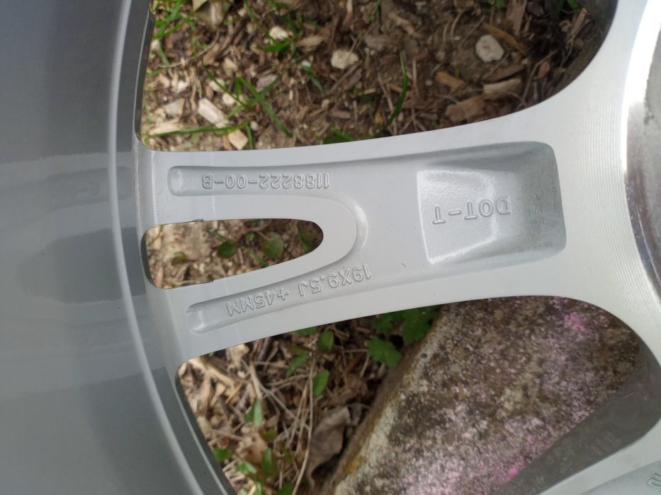 Джанти Tesla model Y R19