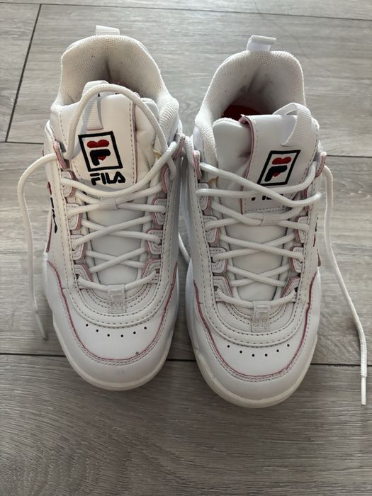 Adidasi Fila, fete, originali, marimea 38, negru si albi 37,5