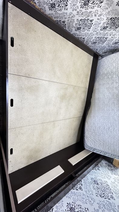 Продам 2-х спальную кровать