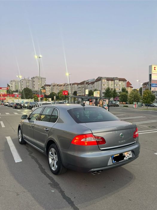 Vând Skoda Superb 2.0 diesel An Fab 2011