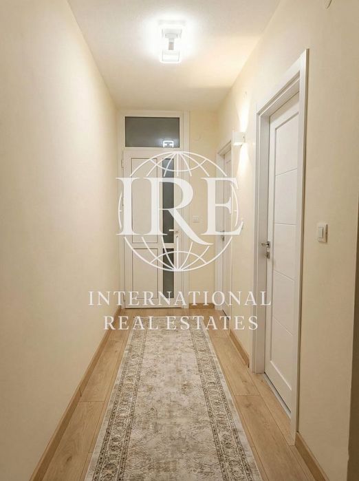 Продава се Четиристаен апартамент в Варна, Левски - 138 кв.м за 980 €/кв.м - Снимка #9