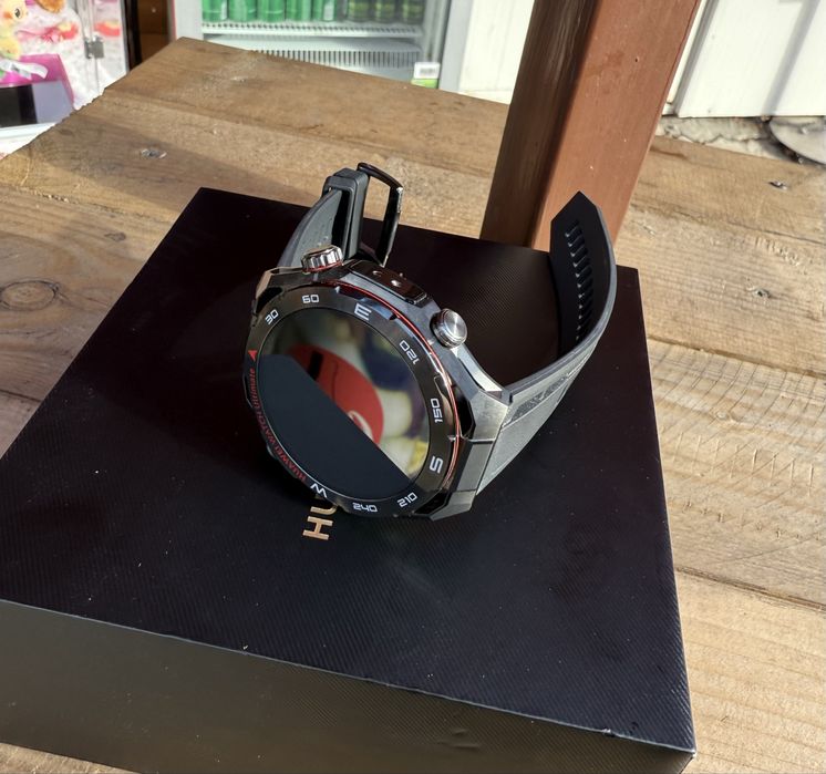 Смарт часовник huawei watch ulimate 2