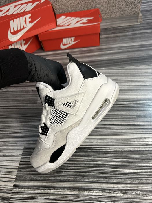 Jordan 4 black military - Reducere stoc 40-45