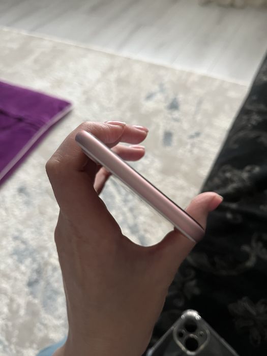 Продам Iphone 7. 32 Gb