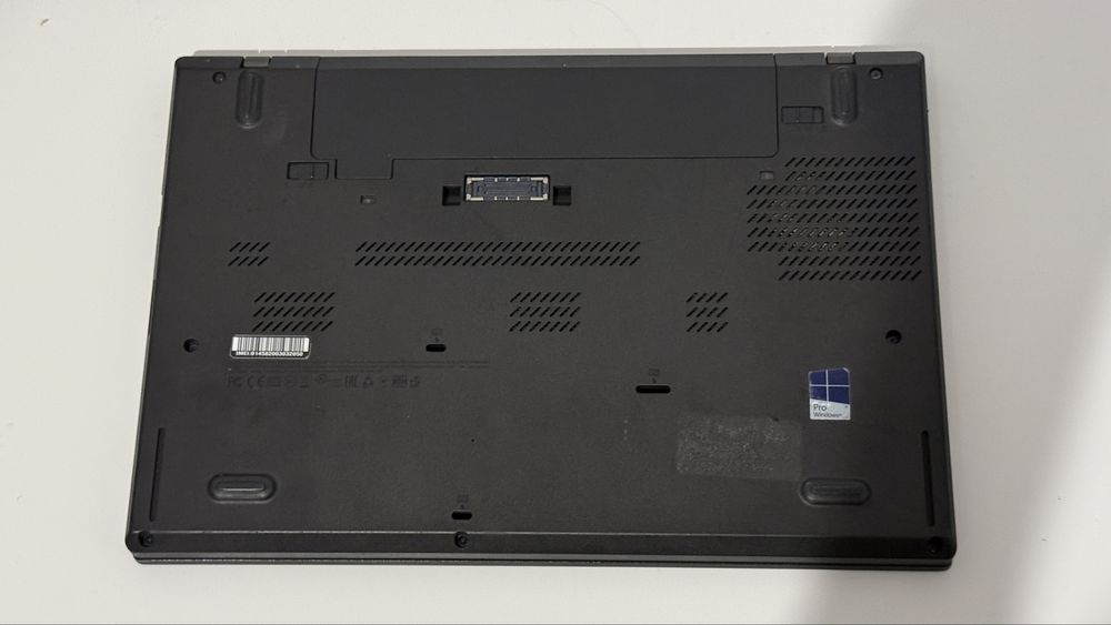 Laptop Lenovo T460, I5 2.4Ghz, 8GB Ram, 250GB SSD