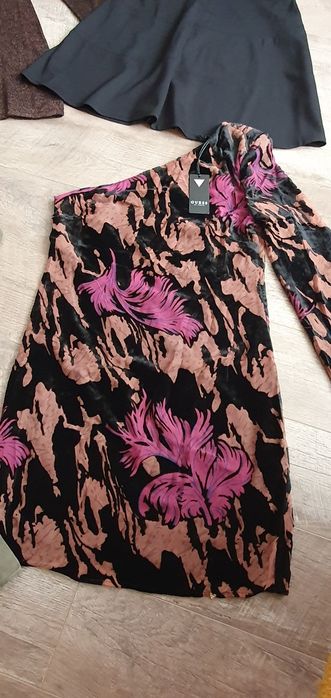 Lot rochii Guess marimea M, noi