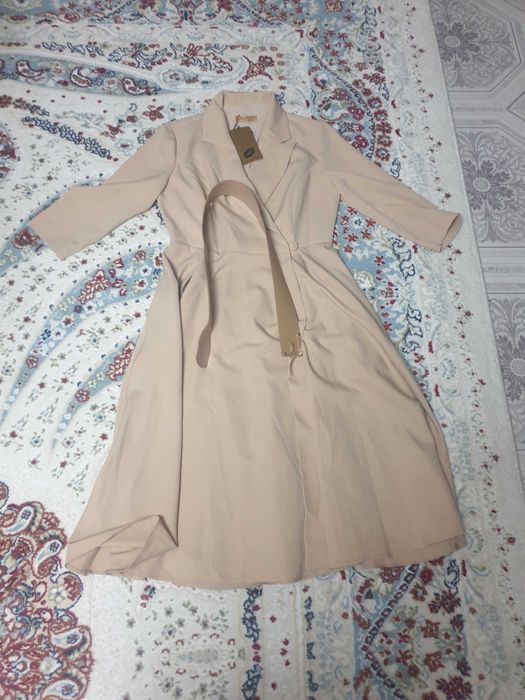 Платье,куртки жннские