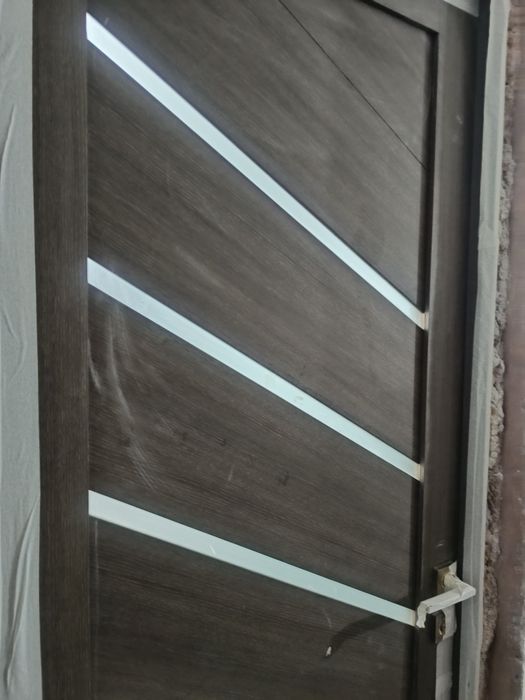 Продам двери срочно