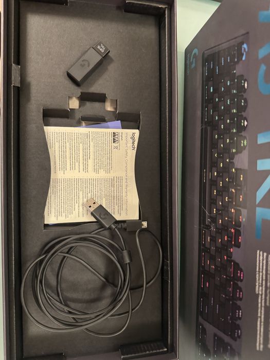 Клавиатура Logitech g915 TKL