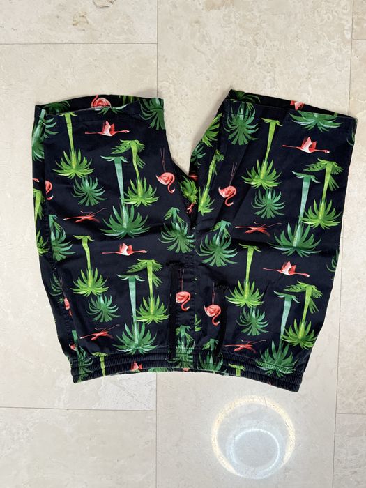 pantaloni scurti pull and bear si H&M