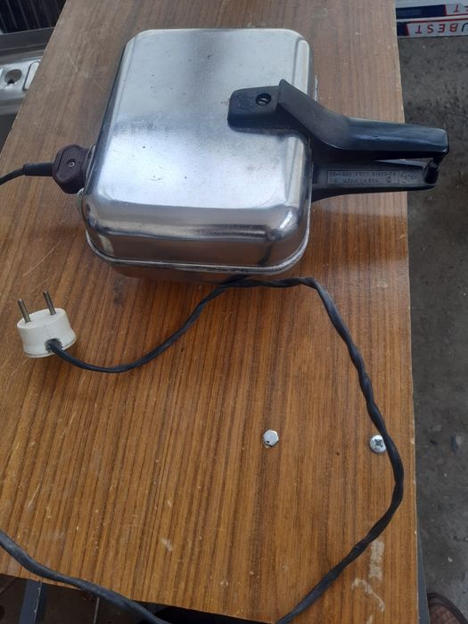 Продаётся вафельница