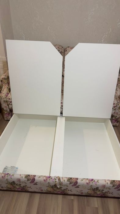 Продам почти новый диван