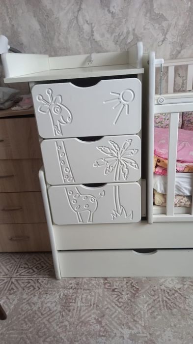 Детская кроватка