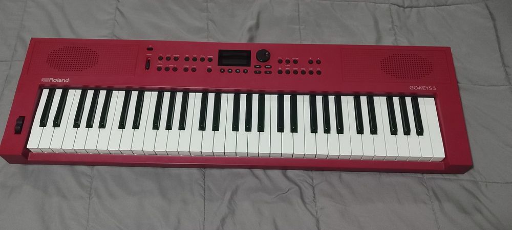 Pian digital Roland go keyes 3 red dark
