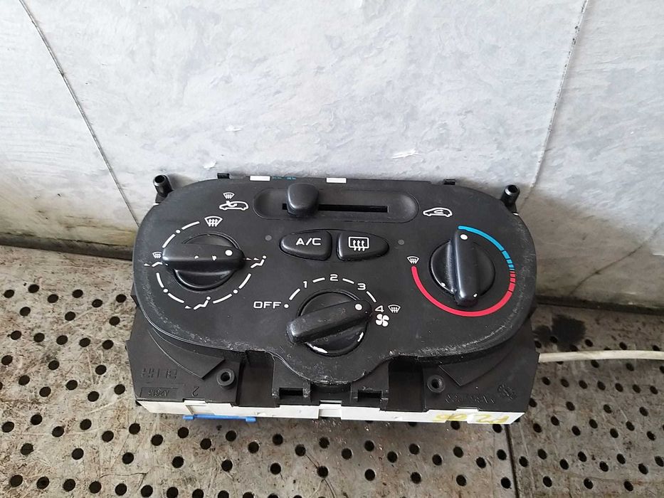 Panou comanda clima ac peugeot 206 9000937