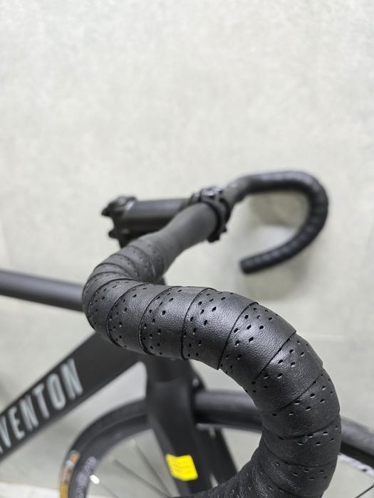 Aventon cordoba black