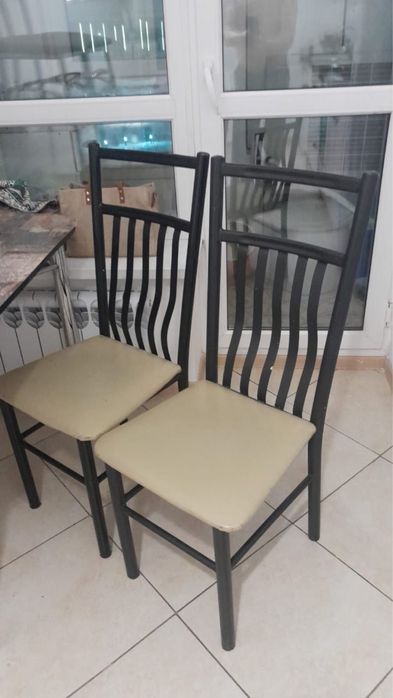 Стол с 6 стулями