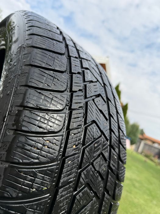 Комплект зимни гуми Pirelli Scorpion 285/45/21