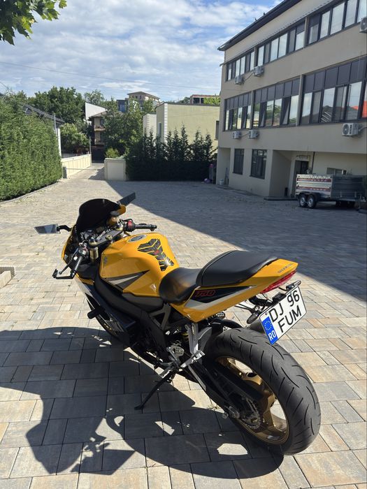 Suzuki Gsxr 750 k5