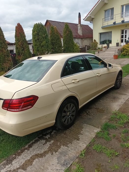 Mercedes Benz e200