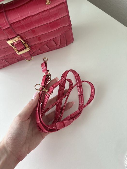 Сумка с ремешком