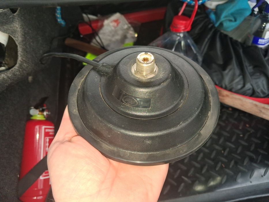 Vand statie CB Pni 8001L cu talpa antena magnetica Pni ml 145