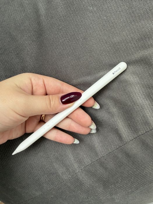 Продам apple pencil 2