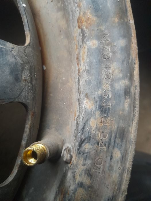 Диски r13  стояли на мазде