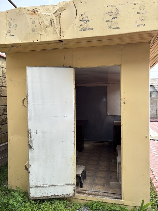 Продаю железную будку