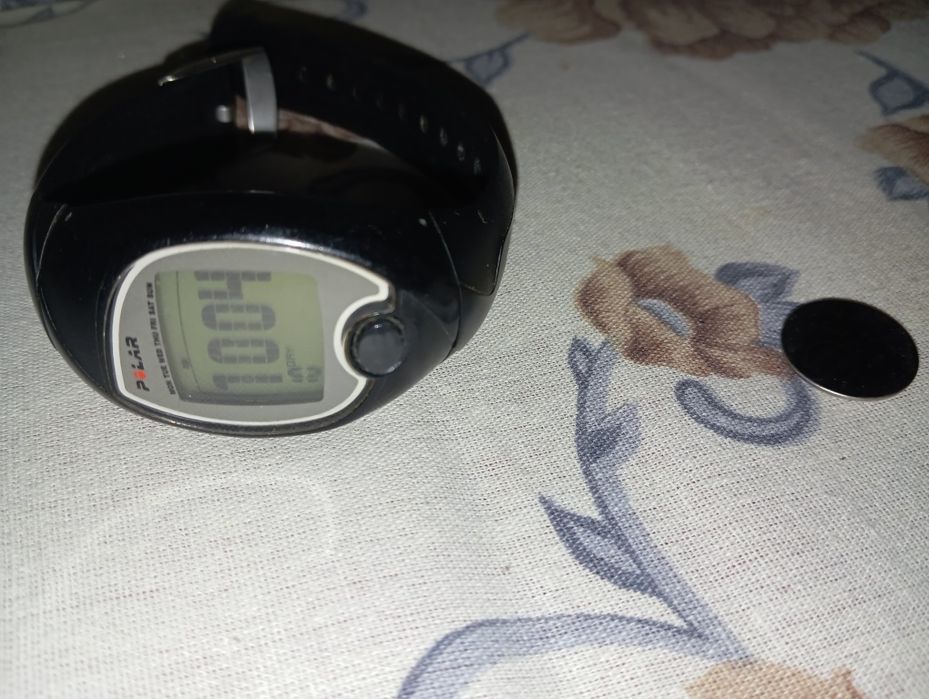 Ceas polar cu bandă magnetică