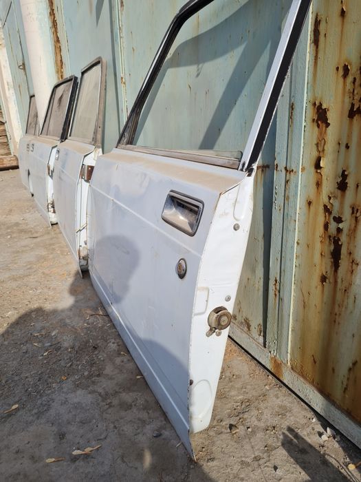 Дверь 2107 комплект