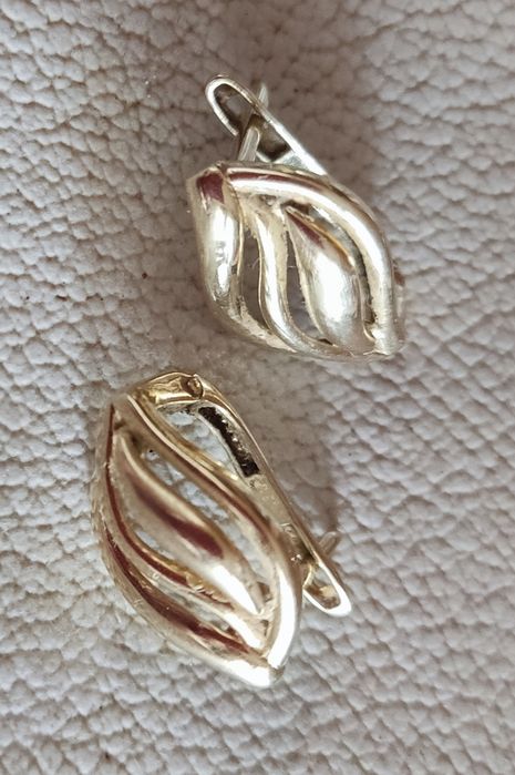 Золотые серьги 585 пробы