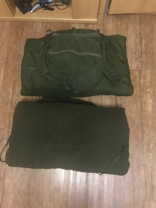 Спальный мешок с вкладышем.
