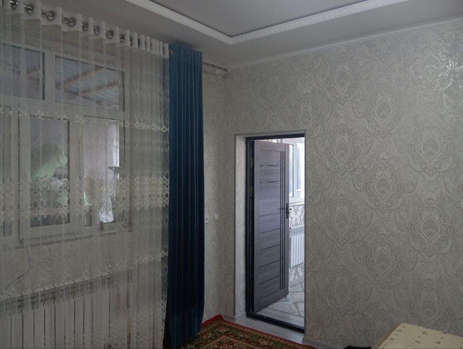 Срочно! Продаётся 4 ком, 2/20 соток.  Food City