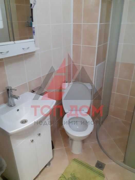 Дава се под наем Тристаен апартамент в Варна, Център - 80 кв.м за 714 € - Снимка #12