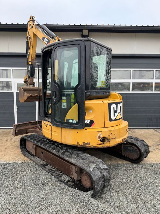 Miniescavator cat caterpilar 5 tone