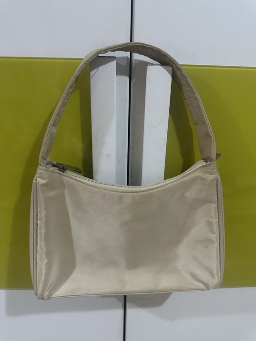Стилни чанти от Bershka