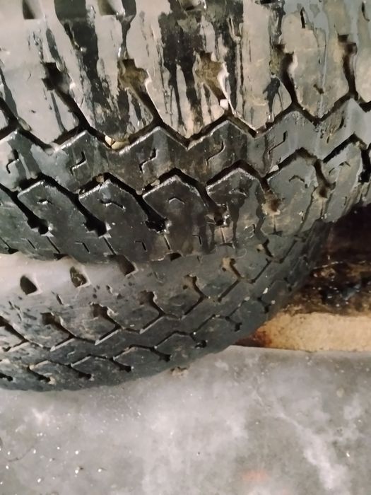 Шины 235"75 р17:5