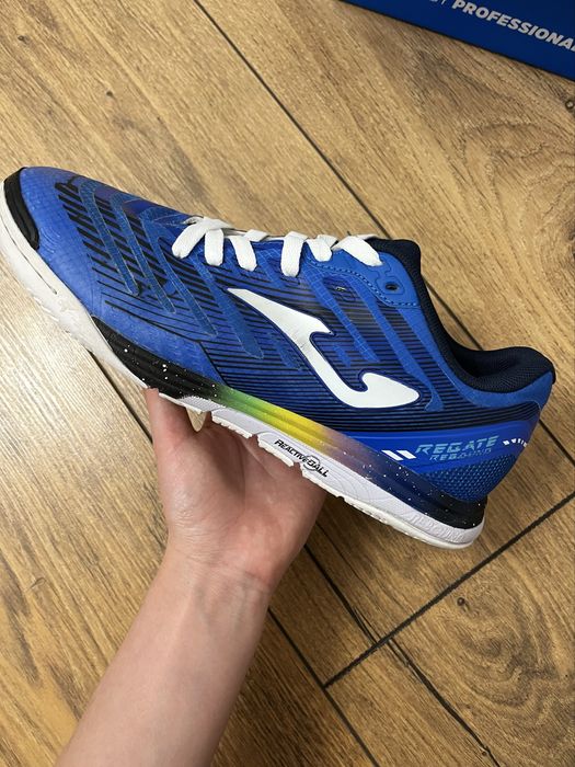 Продам кроссовки, в хорошем состоянии