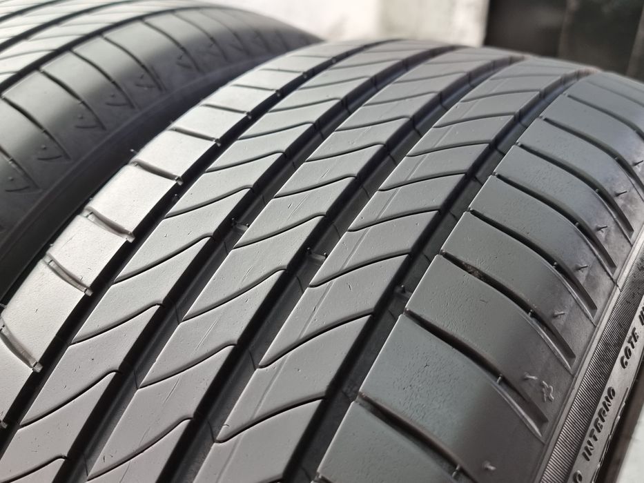 "Dot 23/24" 215/55/17 Michelim 4Броя: 260€ 7мм