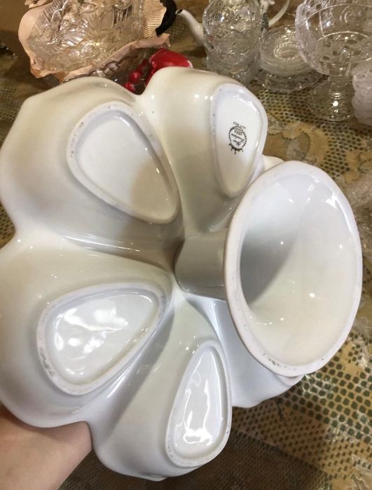 Продам 2 шт.этажерку б/у