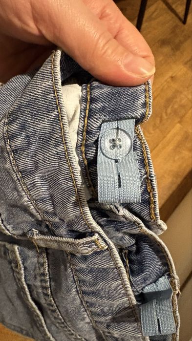 Джинсы на девочку sela