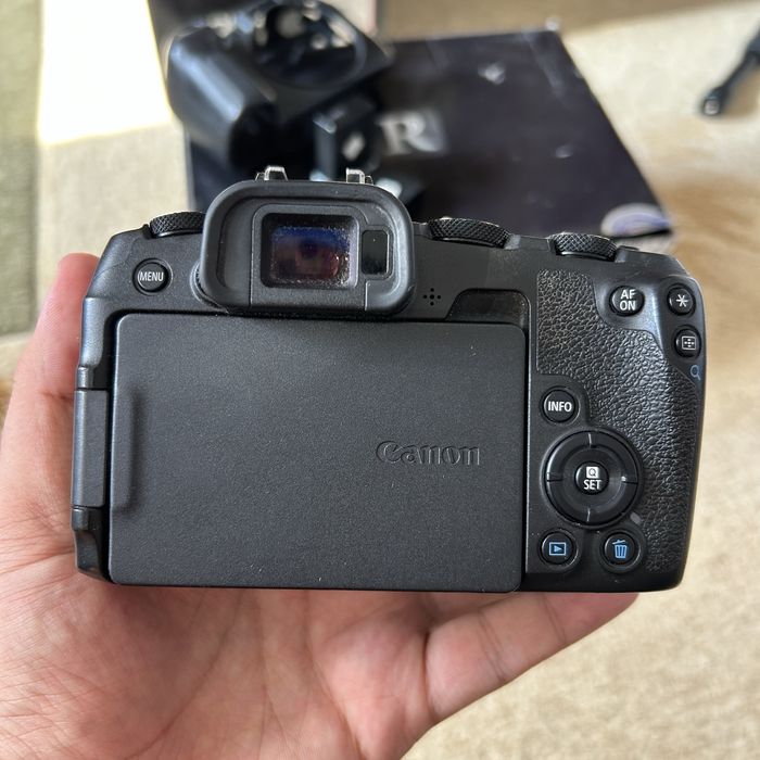 Canon RP +2 Ориг Батарейка