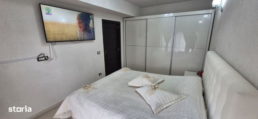 3 camere Zona Centrala – Teatru.